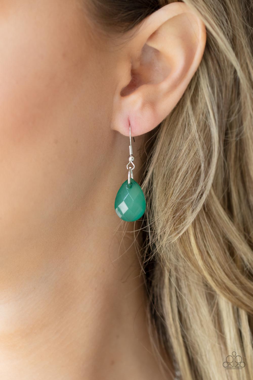 Paparazzi Accessories - Front Row Flamboyance - Green necklace