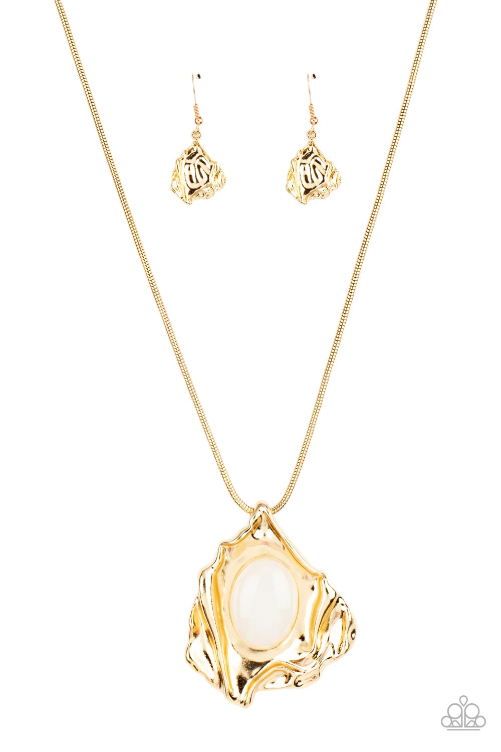 Paparazzi Accessories - Amazon Amulet - Gold necklace