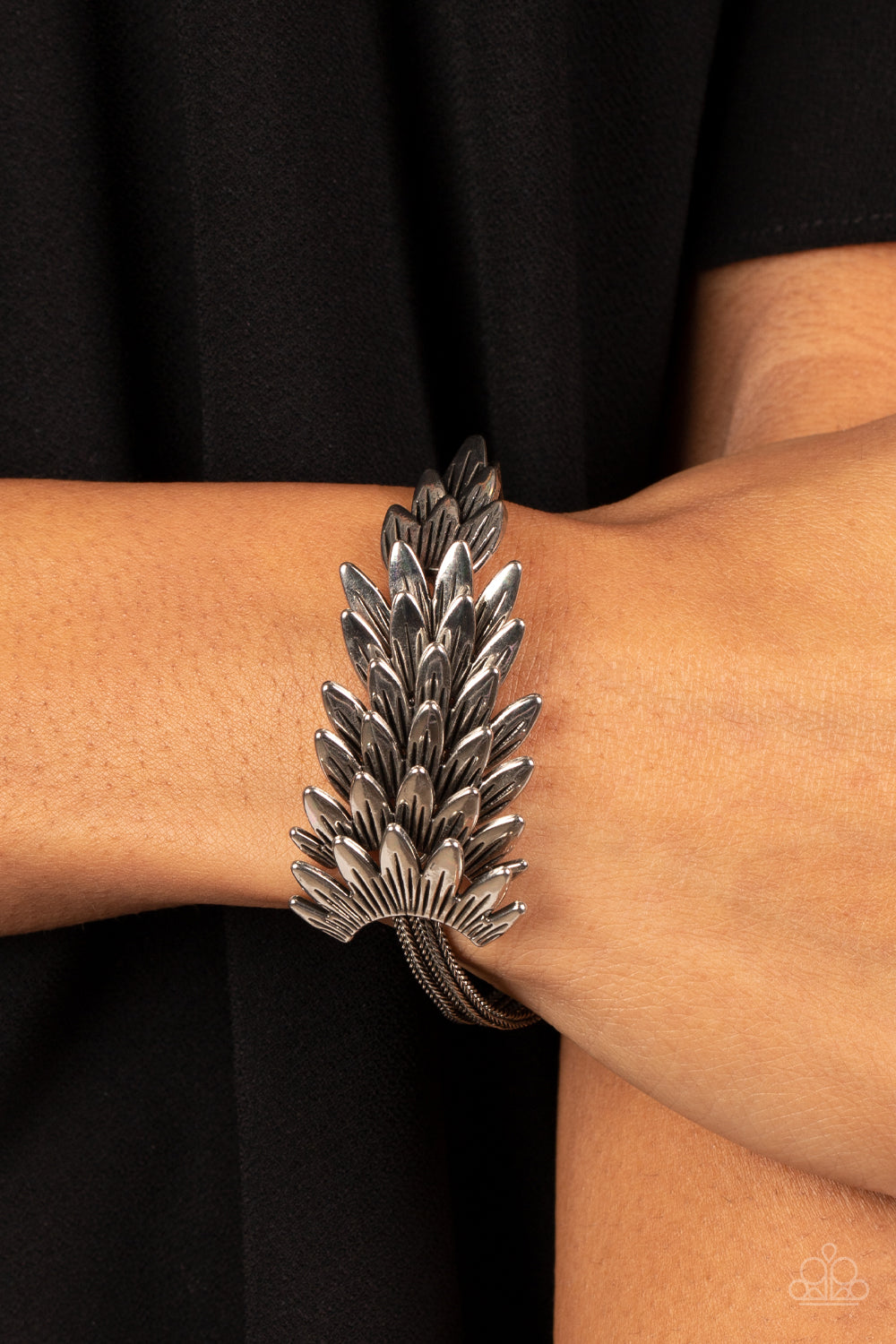 Paparazzi Accessories - BOA and Arrow - Silver bracelet