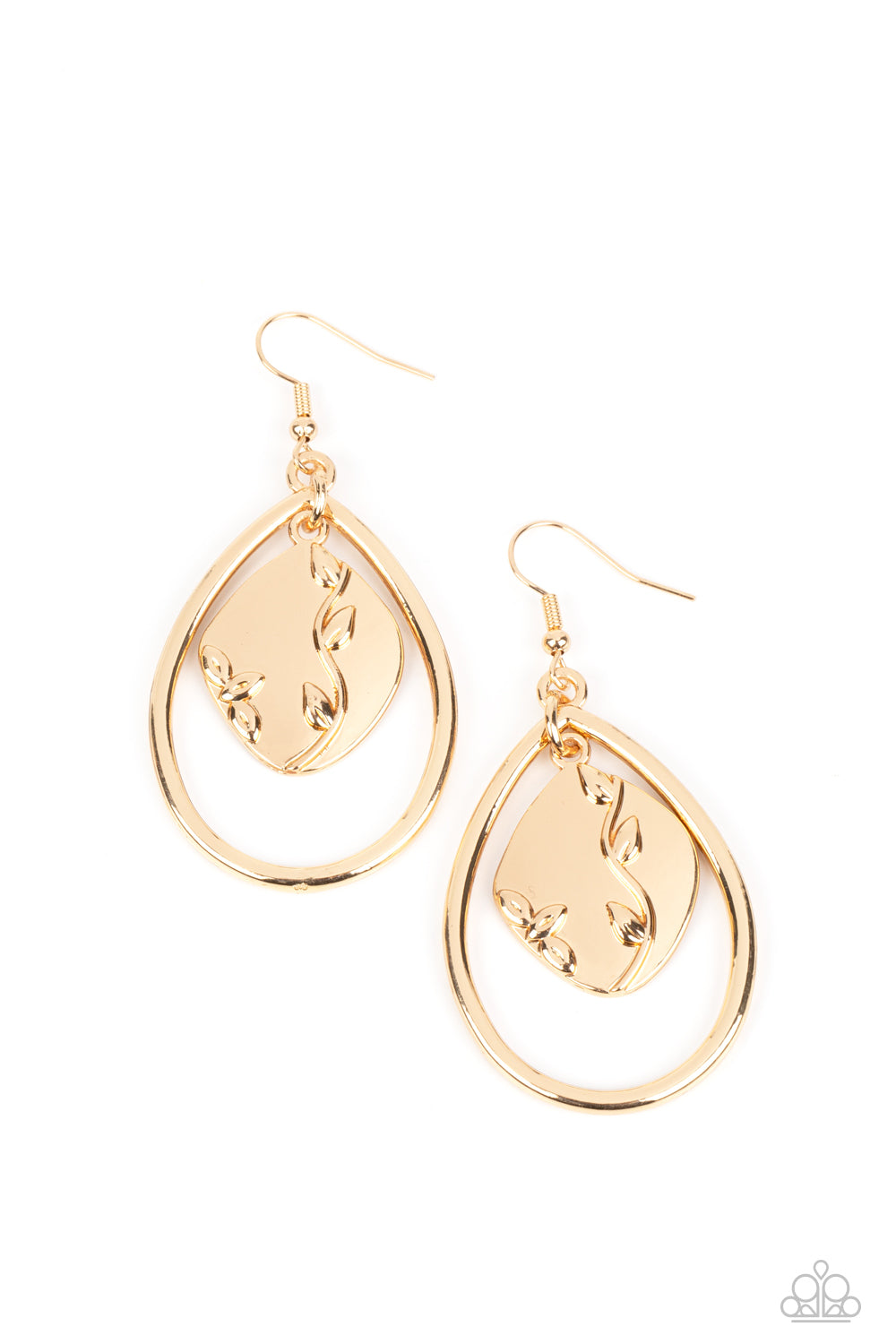 Paparazzi Accessories Artisan Refuge - Gold earrings