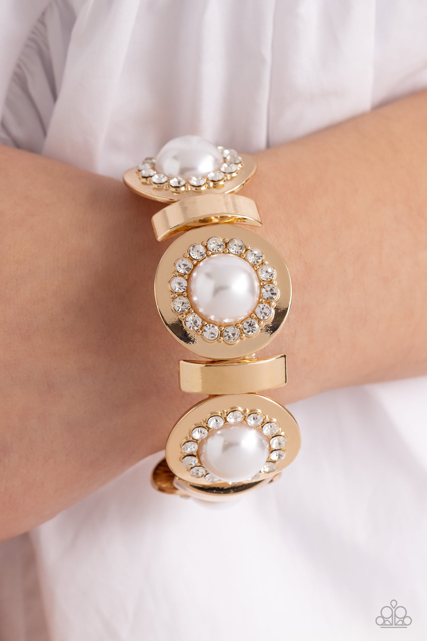Paparazzi Accessories Summer Serenade - Gold bracelet