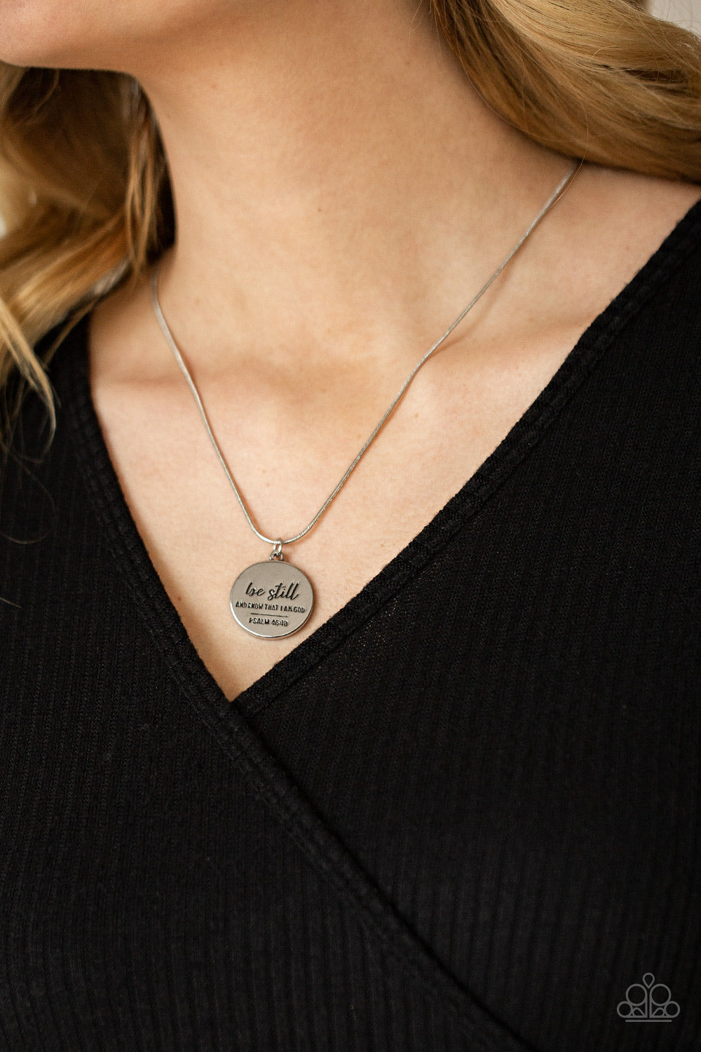 Paparazzi Accessories - Be Still - Silver Necklace