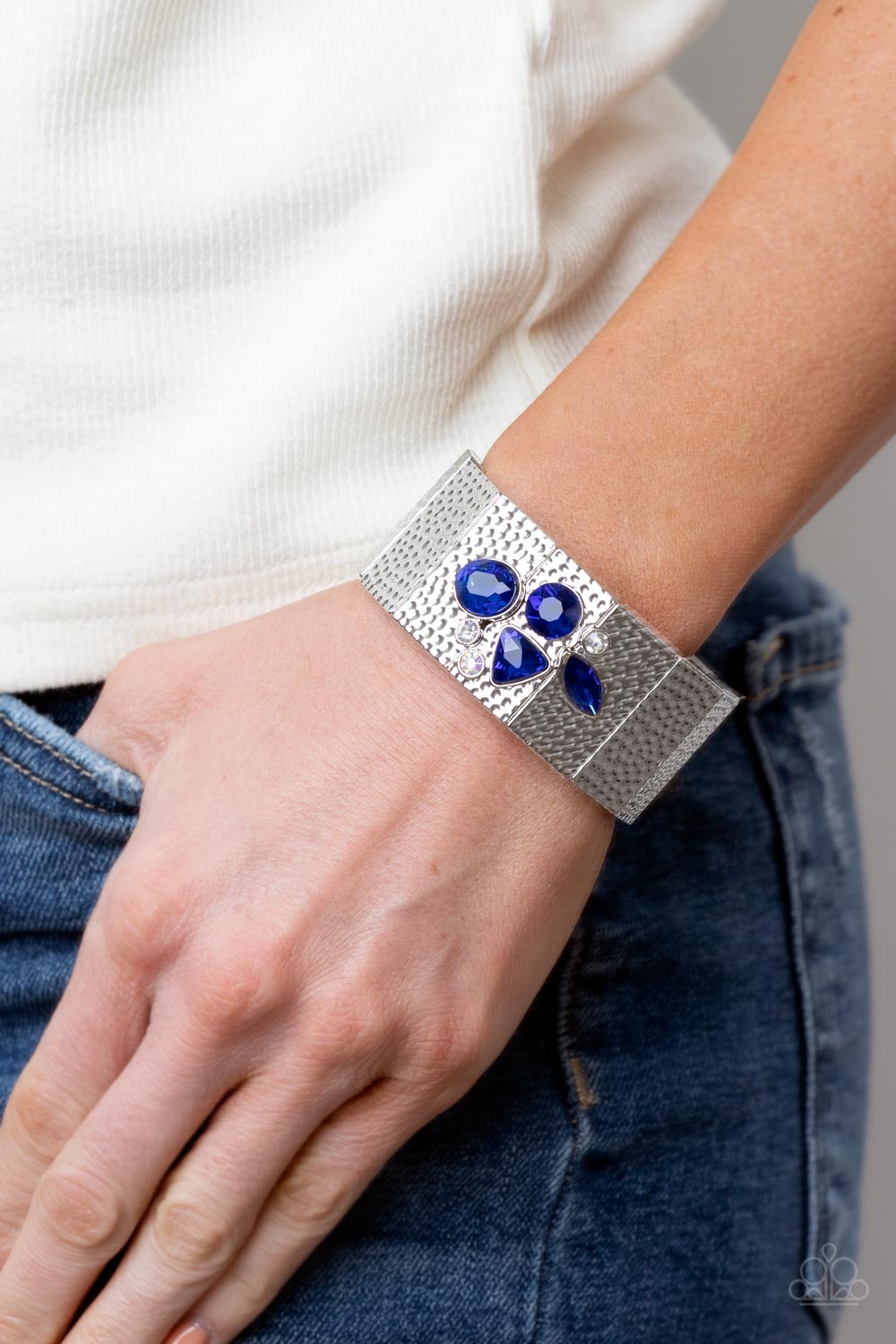 Paparazzi Accessories - Flickering Fortune - Blue bracelet