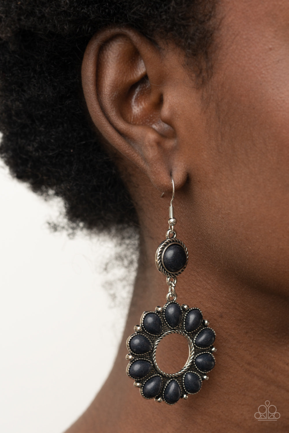 Paparazzi Accessories - Back At The Ranch - Black earrings