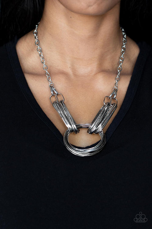 Paparazzi Accessories - Lip Sync Links - Silver necklace