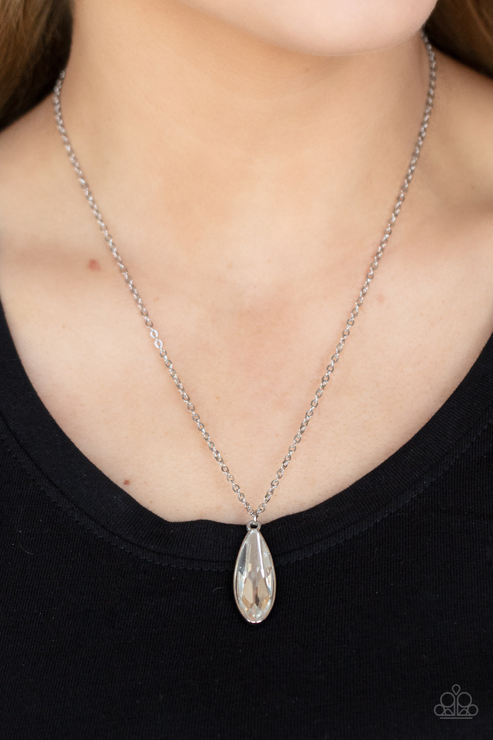 Paparazzi Accessories Prismatically Polished - White necklace