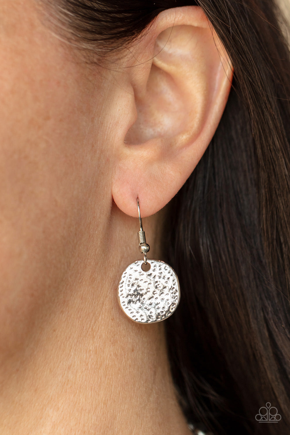Paparazzi Accessories  - Spot On Sparkle - White necklace