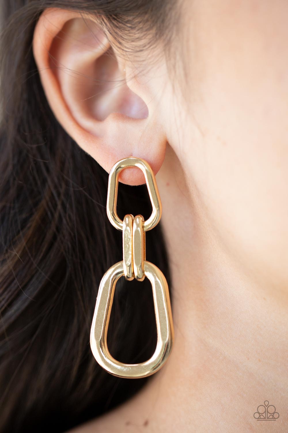 Paparazzi Accessories - Harmonic Hardware - Gold earrings