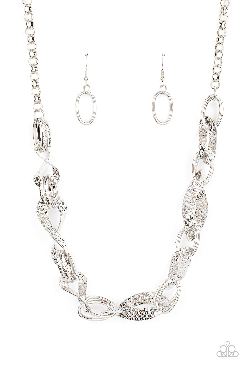 Paparazzi Accessories - METAL of Honor - Silver necklace