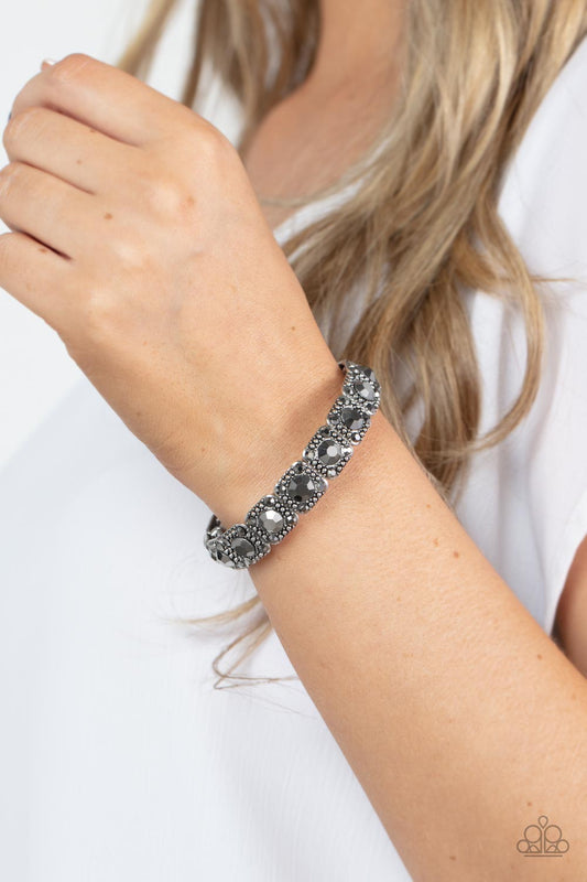 Paparazzi Accessories - Cache Commodity - Silver bracelet