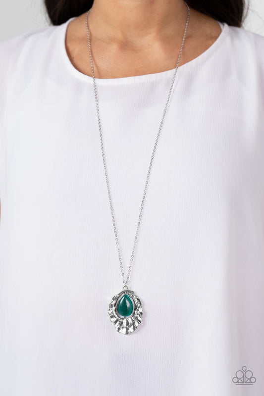 Paparazzi Accessories - Titanic Trinket - Green necklace