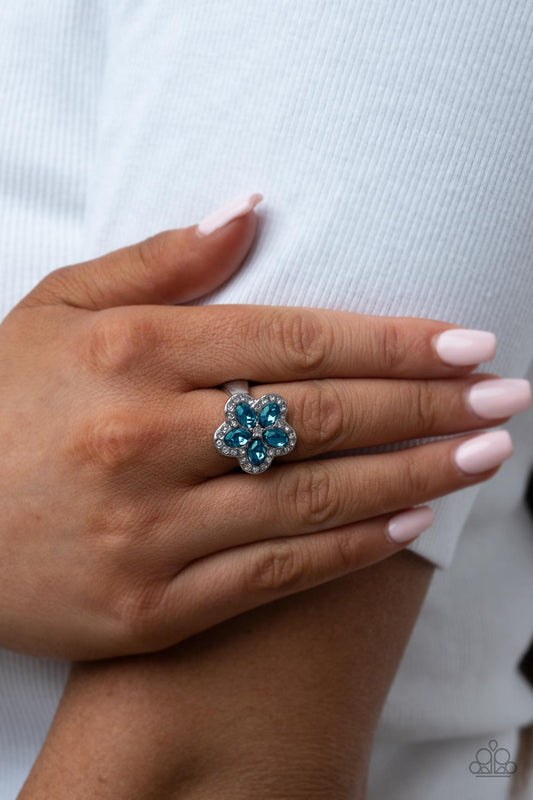 Paparazzi Accessories - Efflorescent Envy - Blue ring