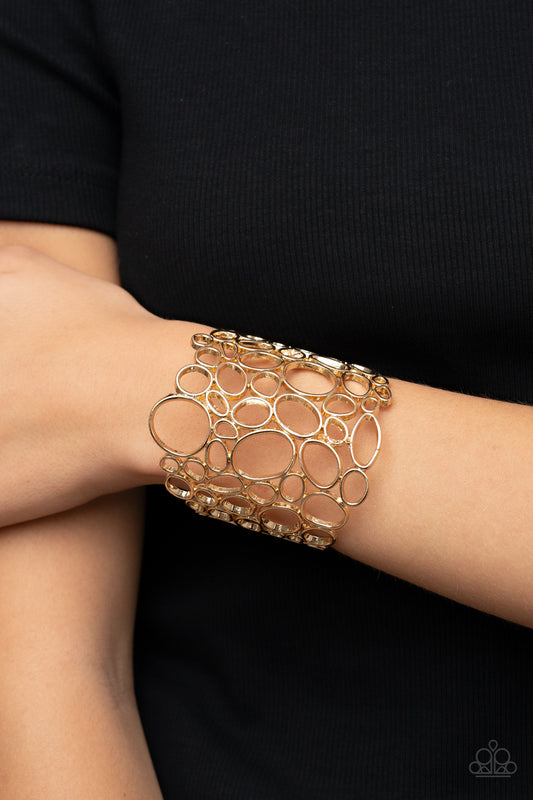 Paparazzi Accessories - All Turned Around - Gold bracelet