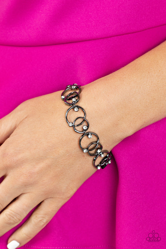 Paparazzi Accessories - The Universe Revolves around Me - Black bracelet