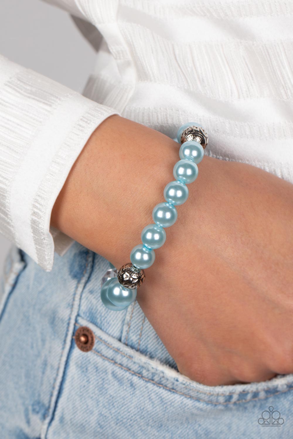 Paparazzi Accessories - Royal Reward - Blue bracelet