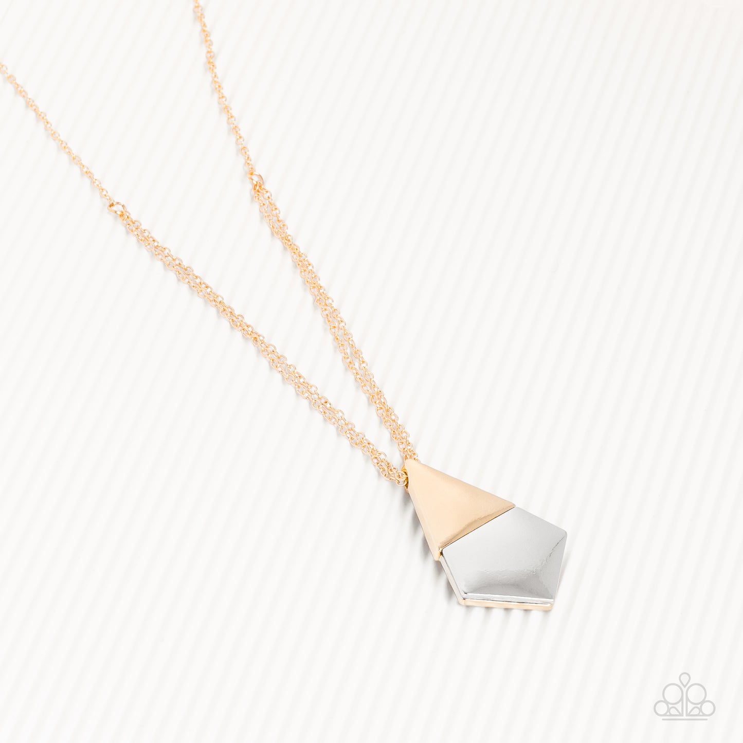 Paparazzi Accessories - Posh Pyramid - Gold necklace